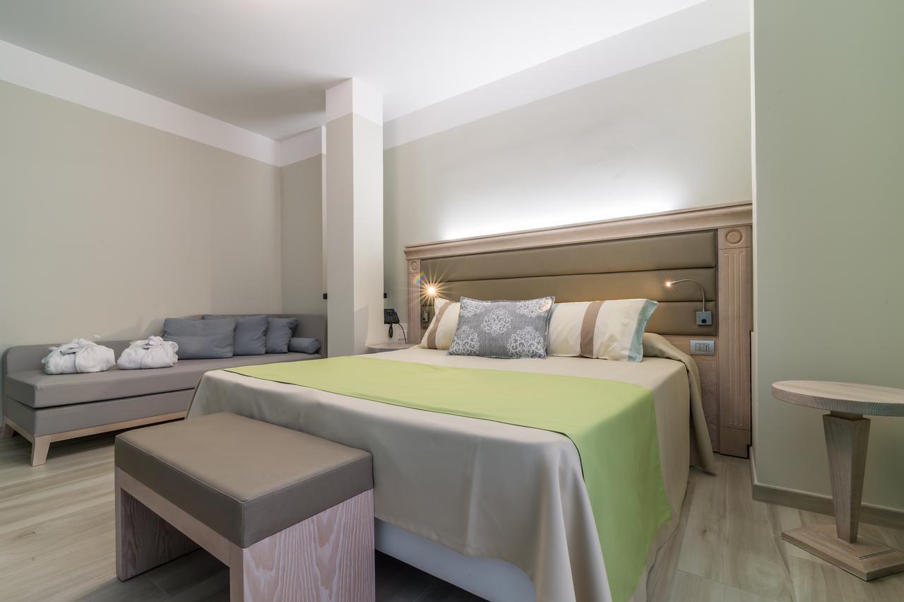 L'Ambasciata Hotel De Charme Cagliari Exteriör bild