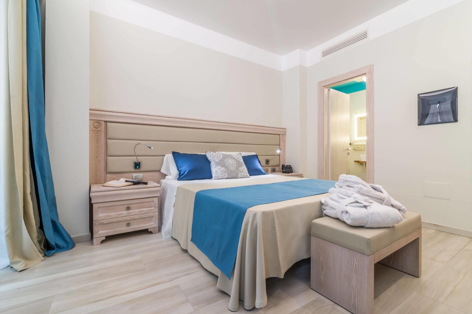L'Ambasciata Hotel De Charme Cagliari Exteriör bild