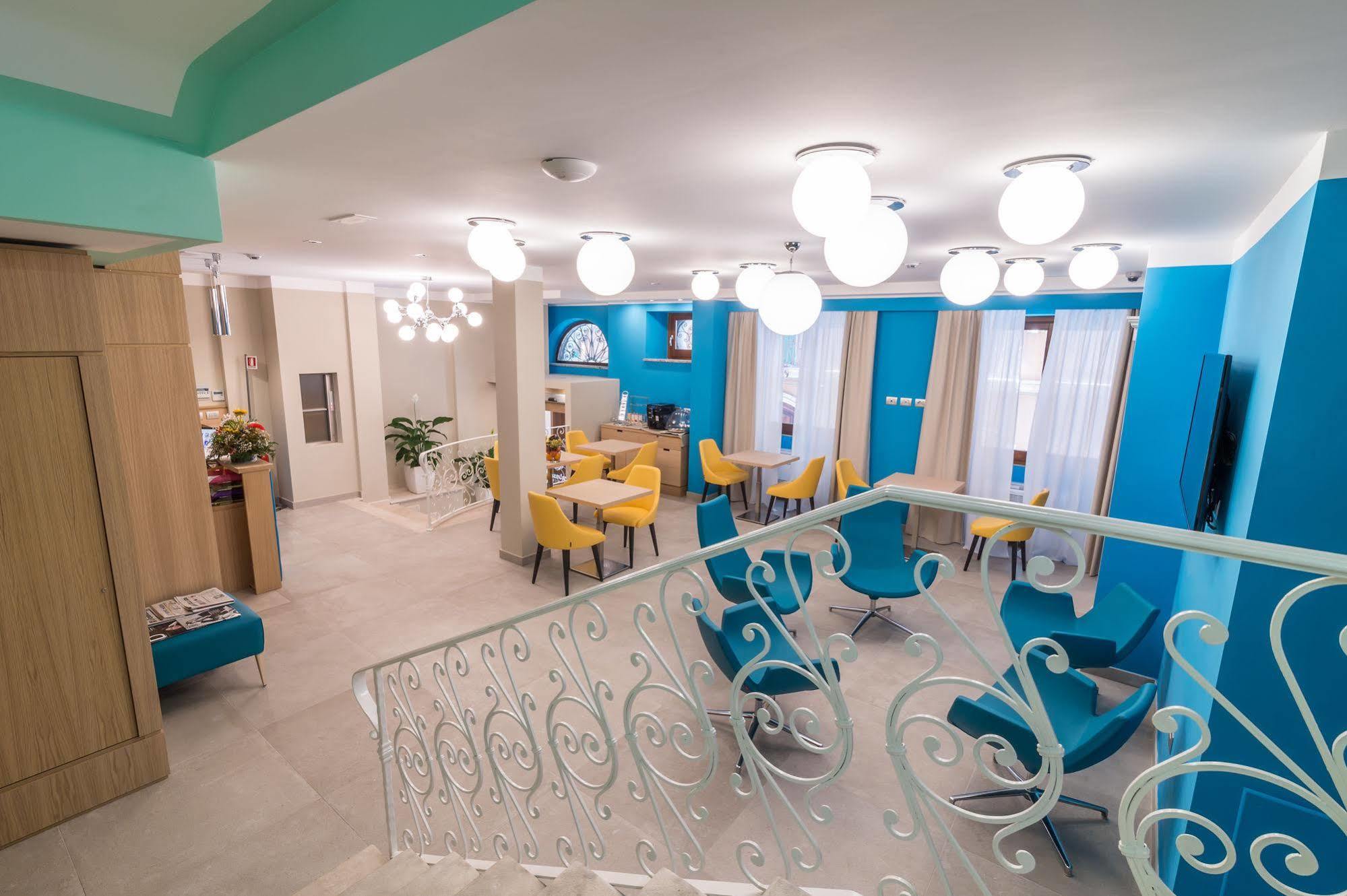 L'Ambasciata Hotel De Charme Cagliari Exteriör bild